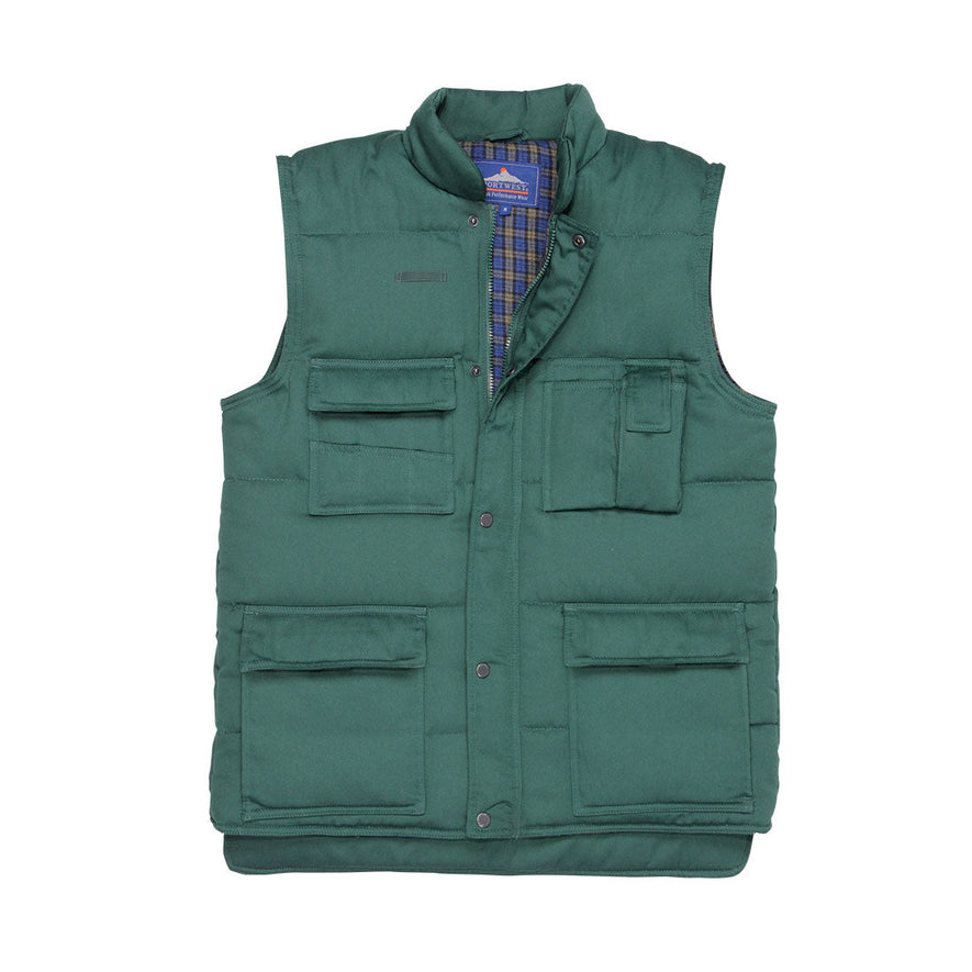 Bottle Green Portwest Shetland Bodywarmer. Bodywarmer has pockets on both chest areas and on the lower body.